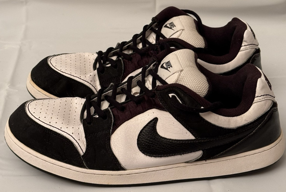 Nike Hustle Low Skate Shoes White Black Men's Size 11.5 Sneakers 369189-101